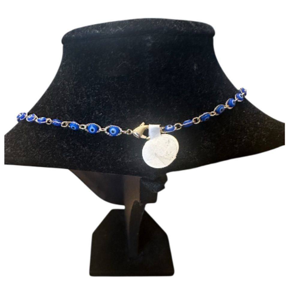 Elegant gold tone and blue evil eye necklace. - Picture 3 of 4